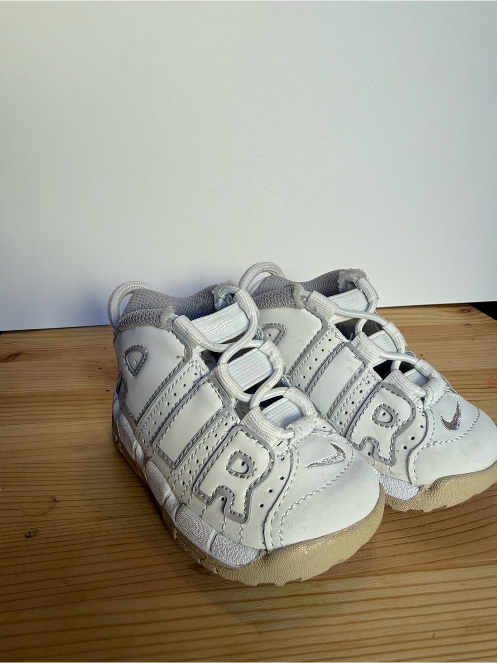 N I K E Air more uptempo / 4c